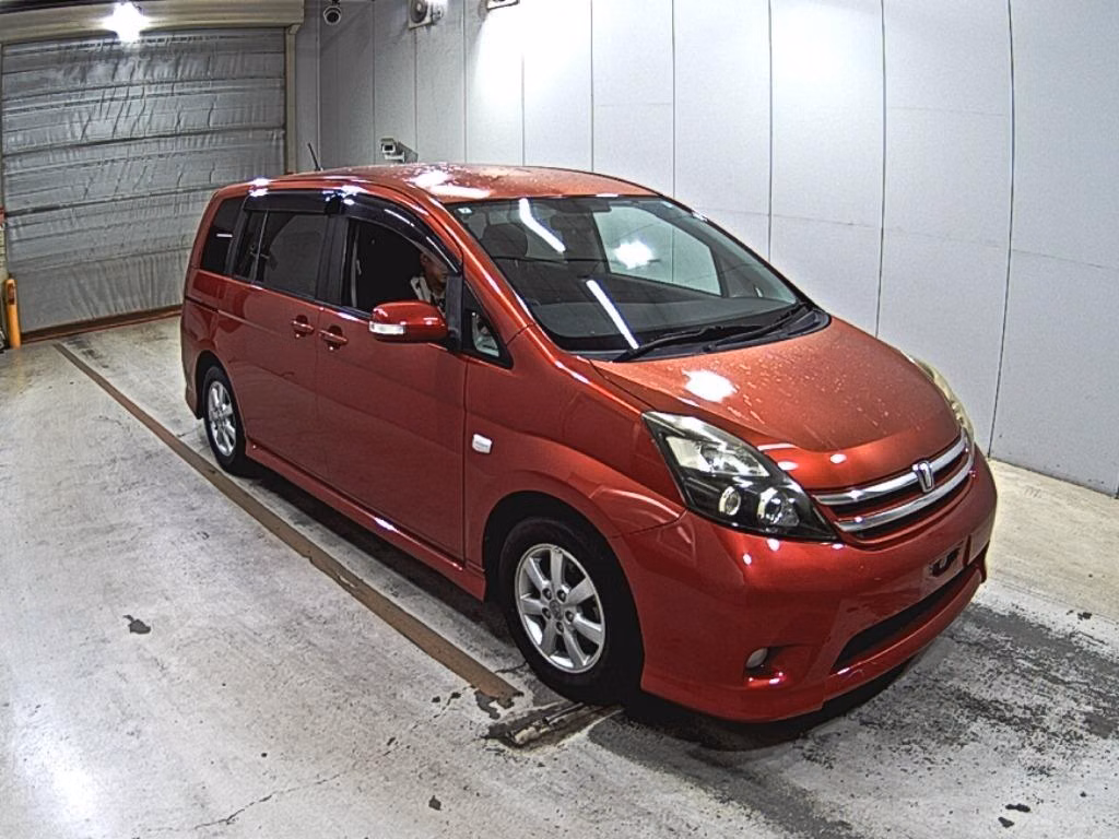 TOYOTA ISIS