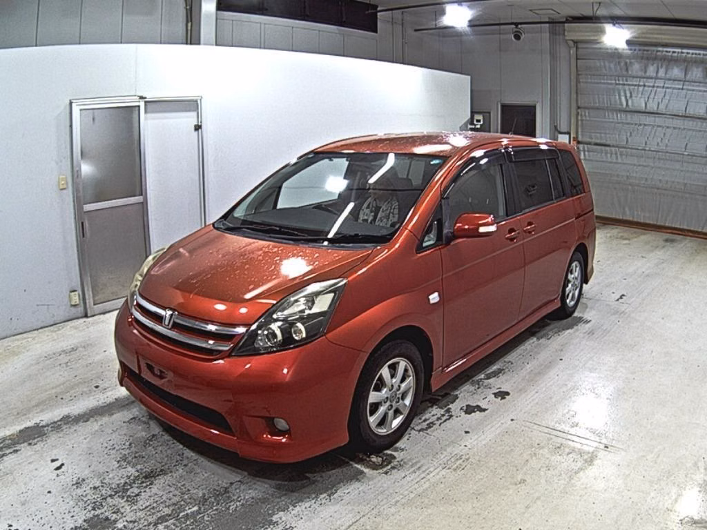 TOYOTA ISIS