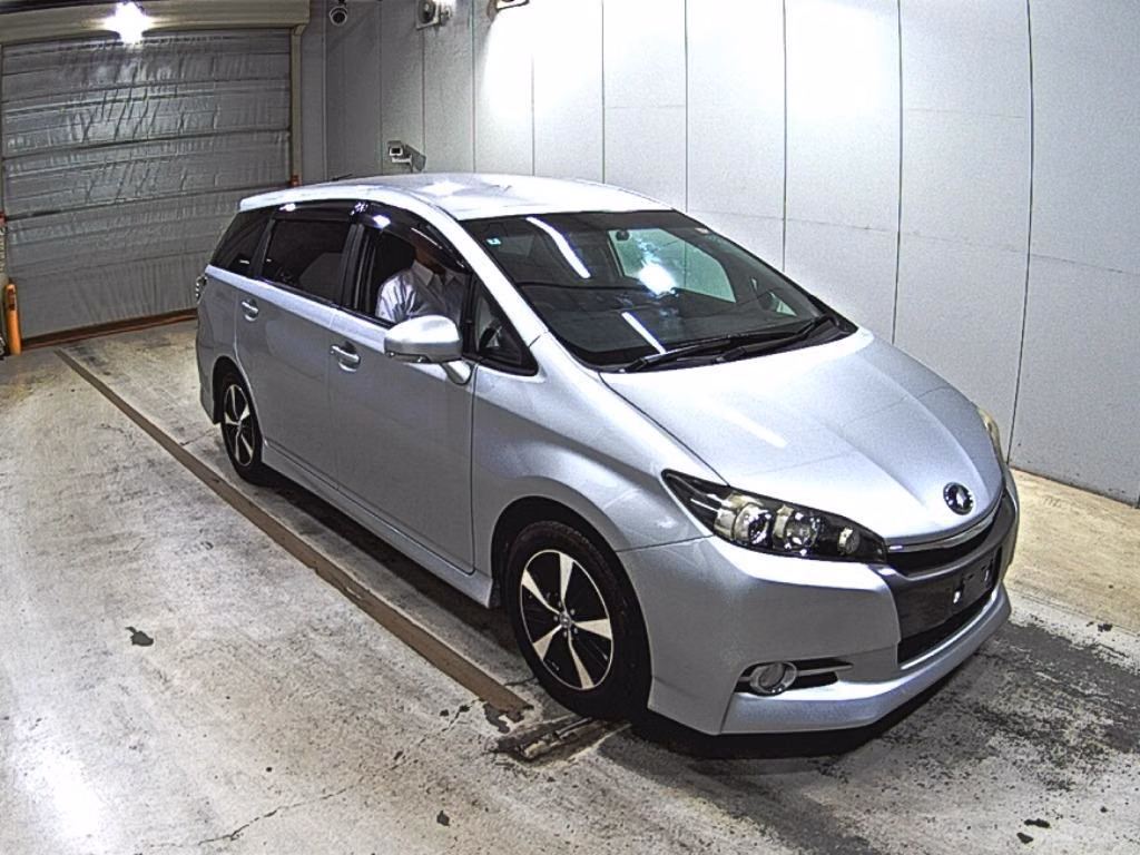 TOYOTA WISH