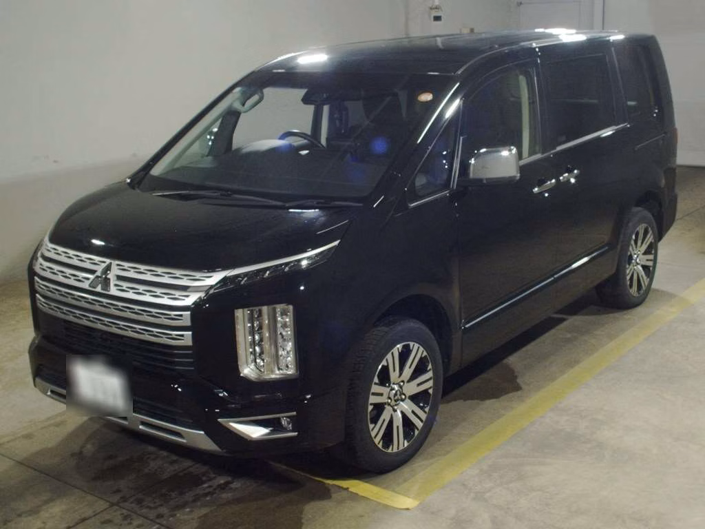 MITSUBISHI DELICA D:5