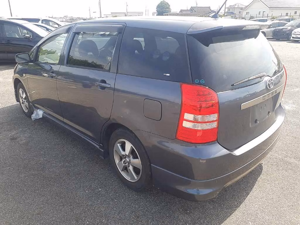 TOYOTA WISH