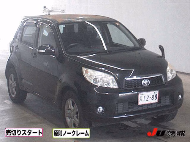 TOYOTA RUSH