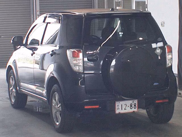 TOYOTA RUSH