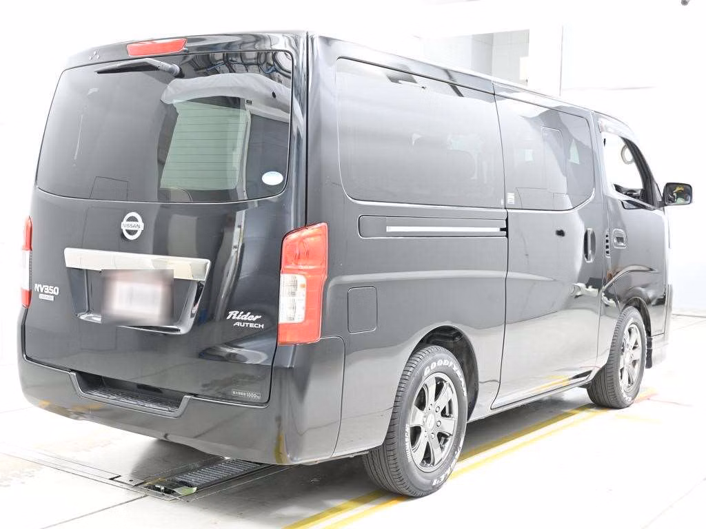 NISSAN NV350 CARAVAN