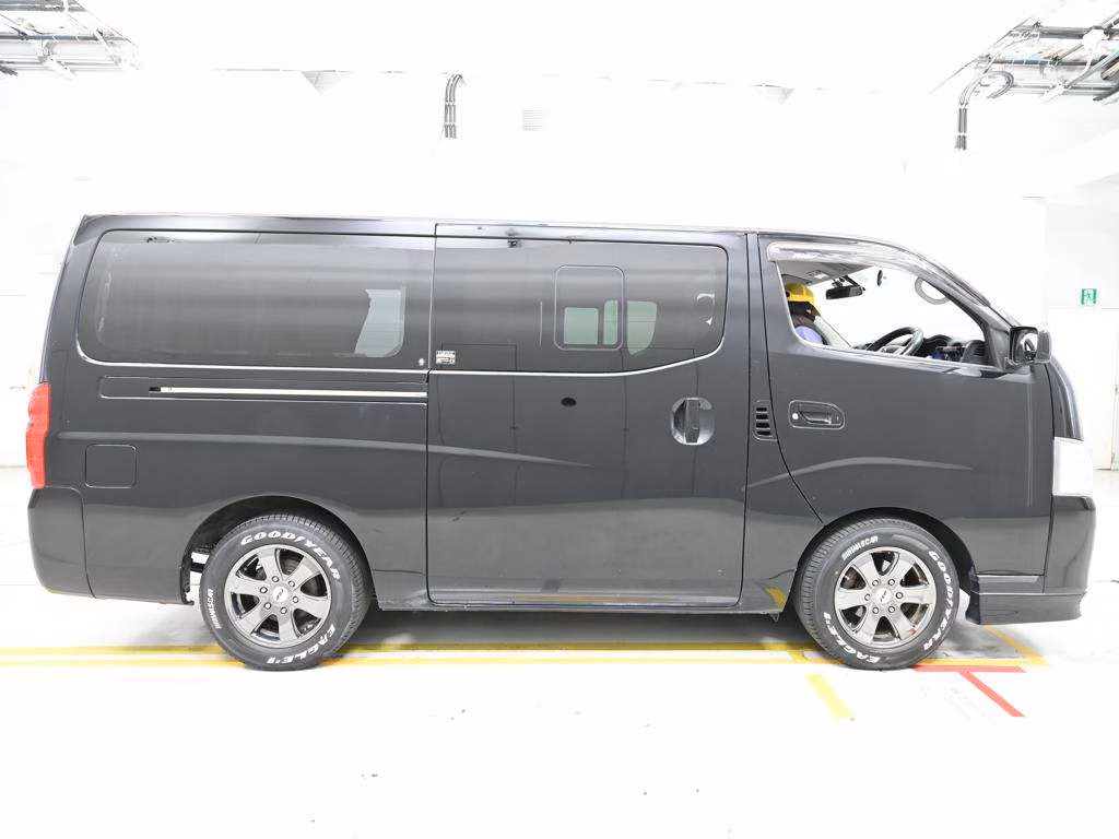 NISSAN NV350 CARAVAN