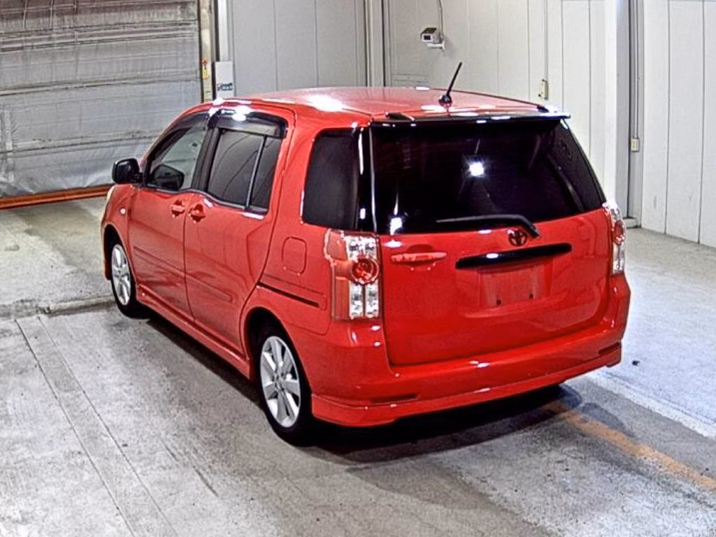 TOYOTA RAUM