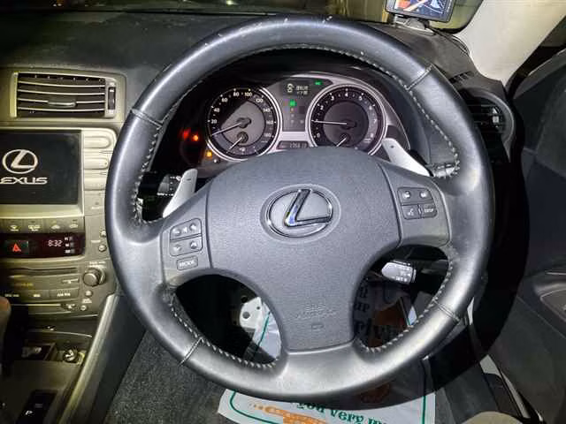 LEXUS IS250