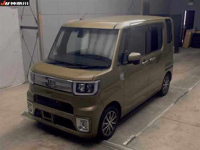 DAIHATSU WAKE
