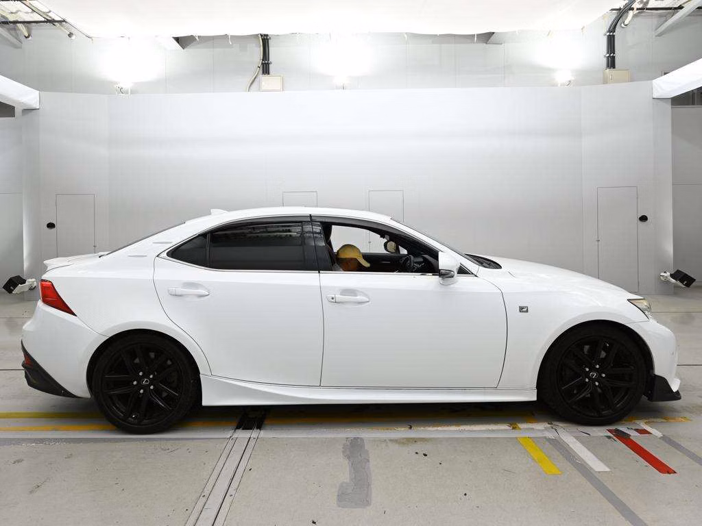 LEXUS IS350