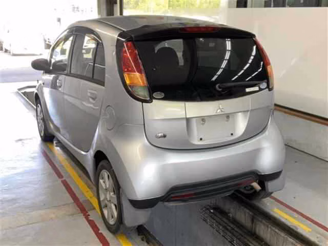 MITSUBISHI I