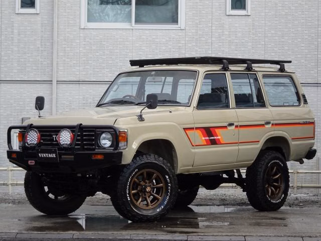 TOYOTA LAND CRUISER
