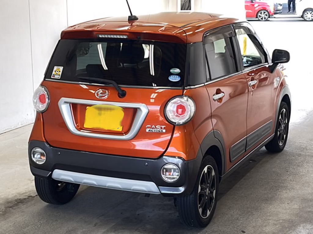 DAIHATSU CAST