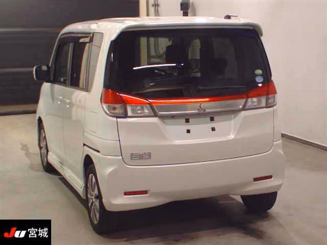MITSUBISHI DELICA D:2