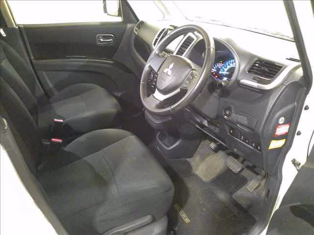 MITSUBISHI DELICA D:2