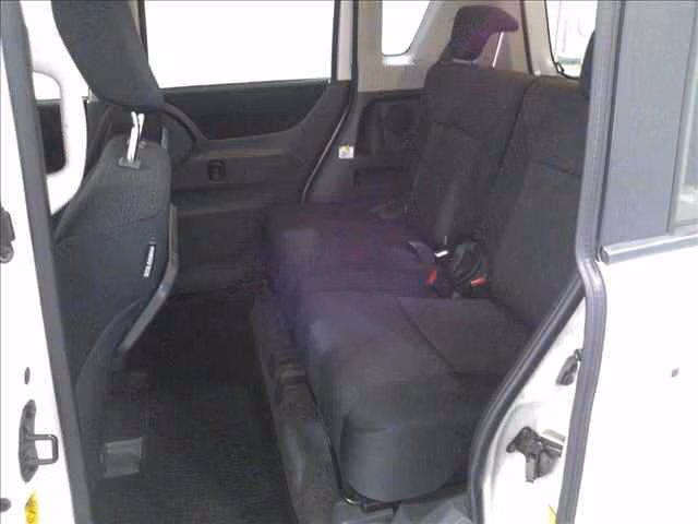 MITSUBISHI DELICA D:2