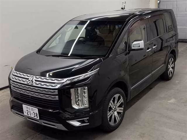 MITSUBISHI DELICA D:5