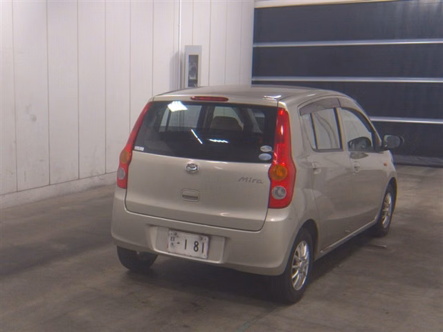 DAIHATSU MIRA