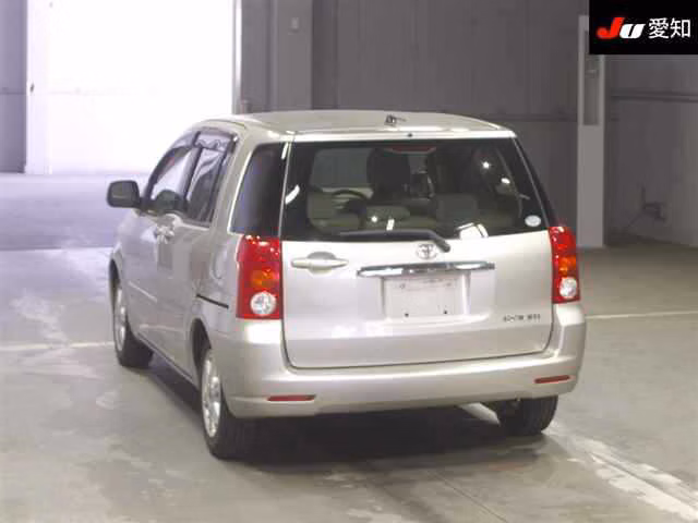 TOYOTA RAUM