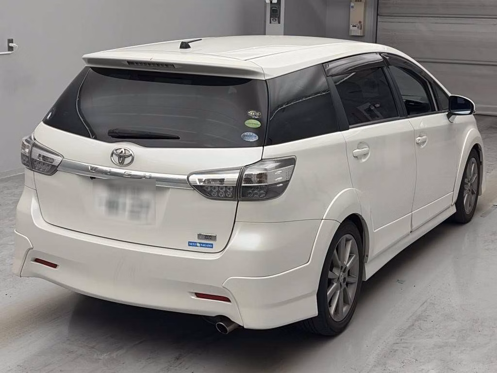 TOYOTA WISH