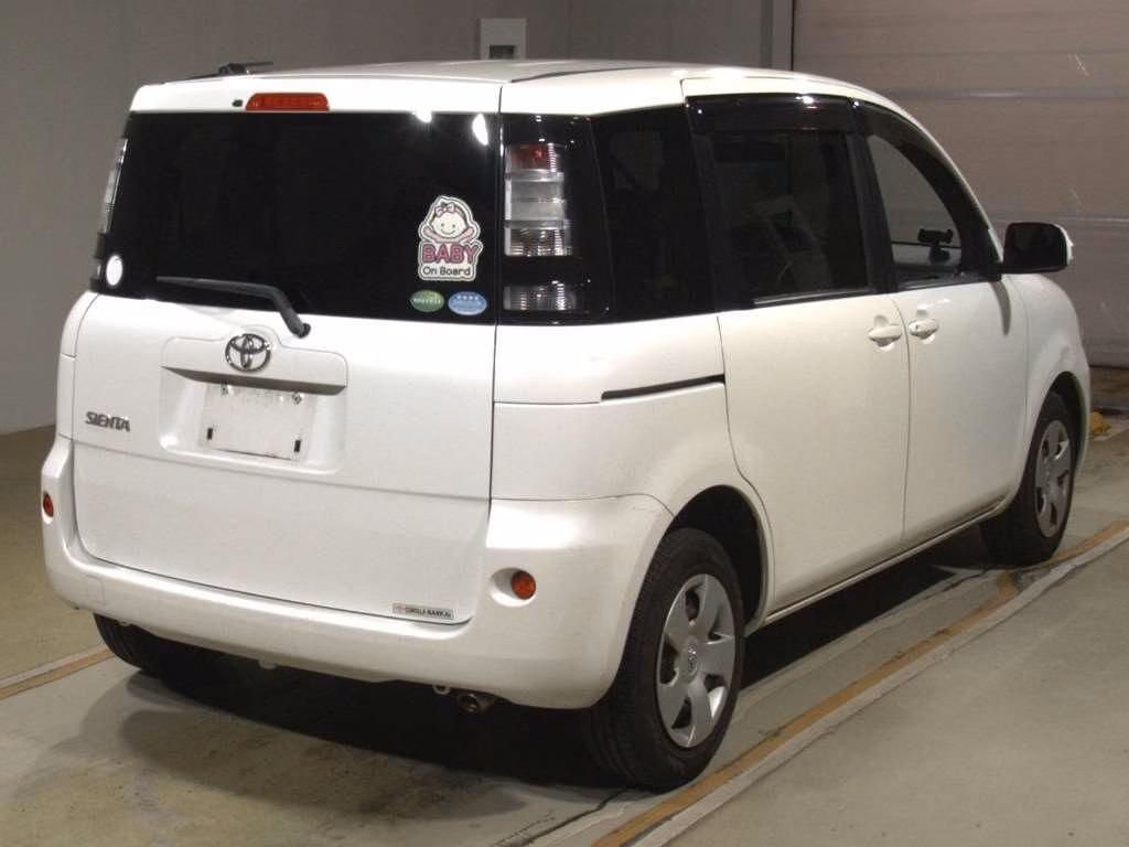 TOYOTA SIENTA