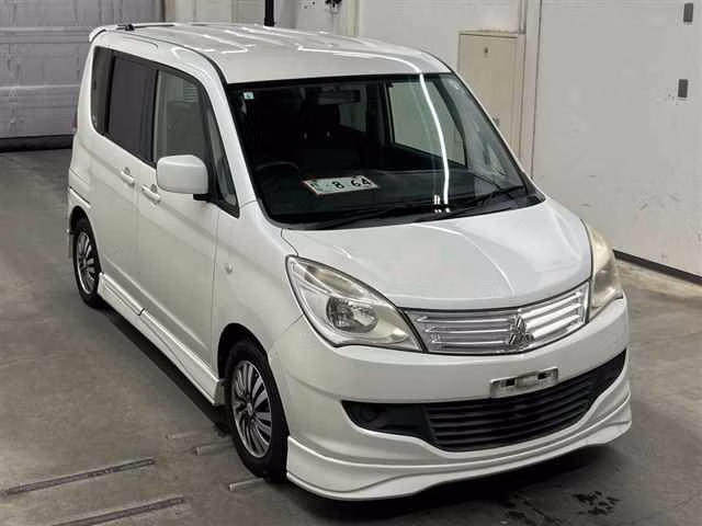 MITSUBISHI DELICA D:2