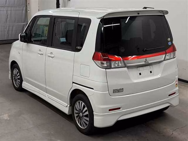 MITSUBISHI DELICA D:2