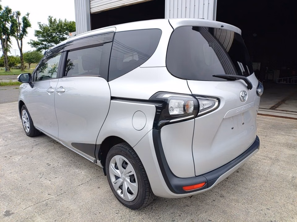 TOYOTA SIENTA
