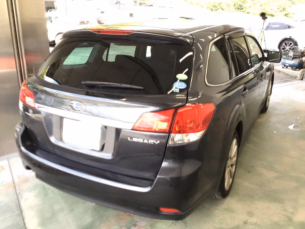 SUBARU LEGACY