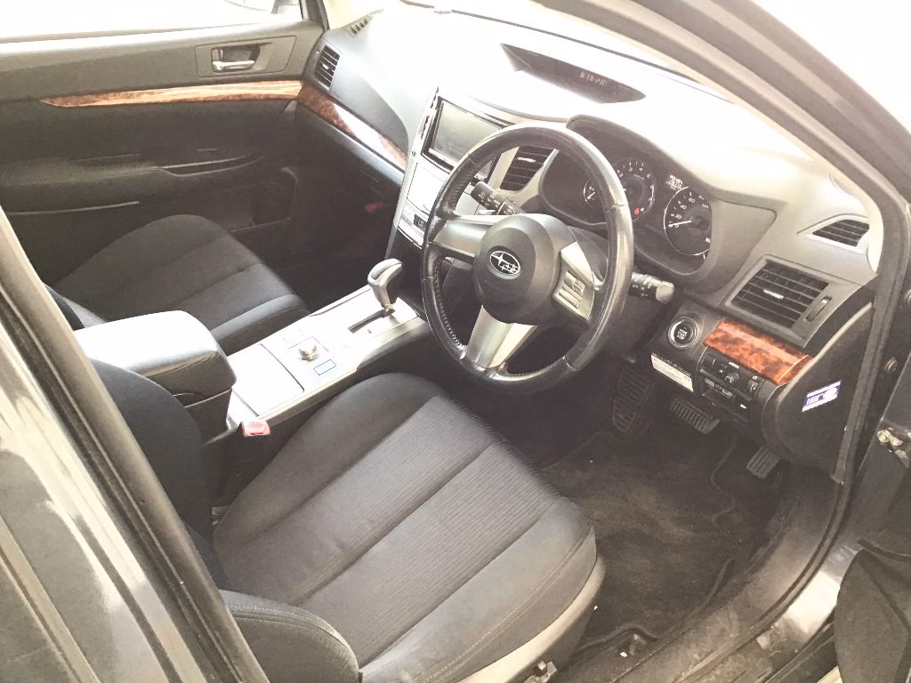 SUBARU LEGACY