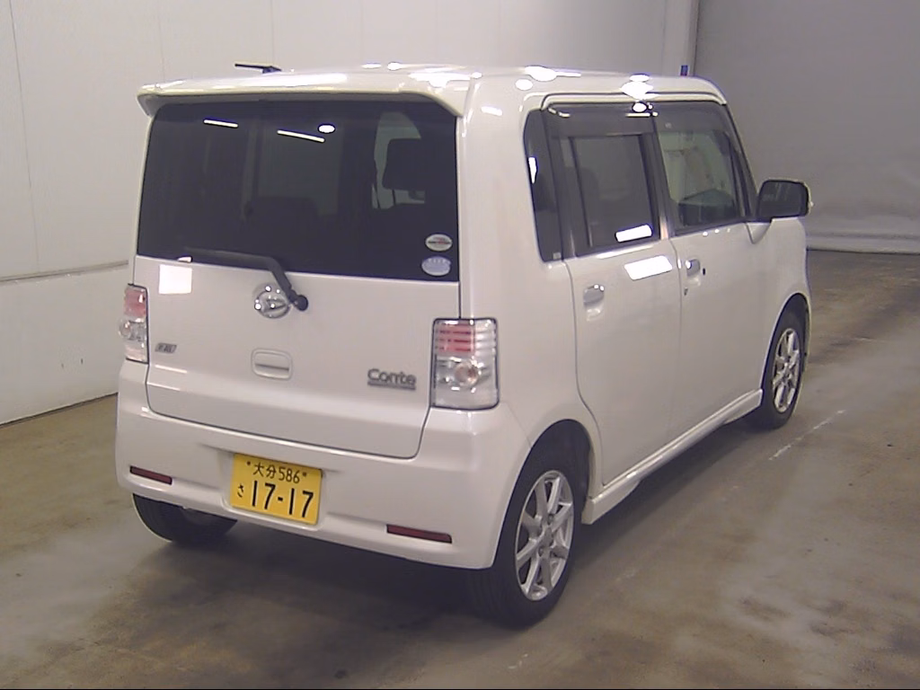 DAIHATSU MOVE CONTE