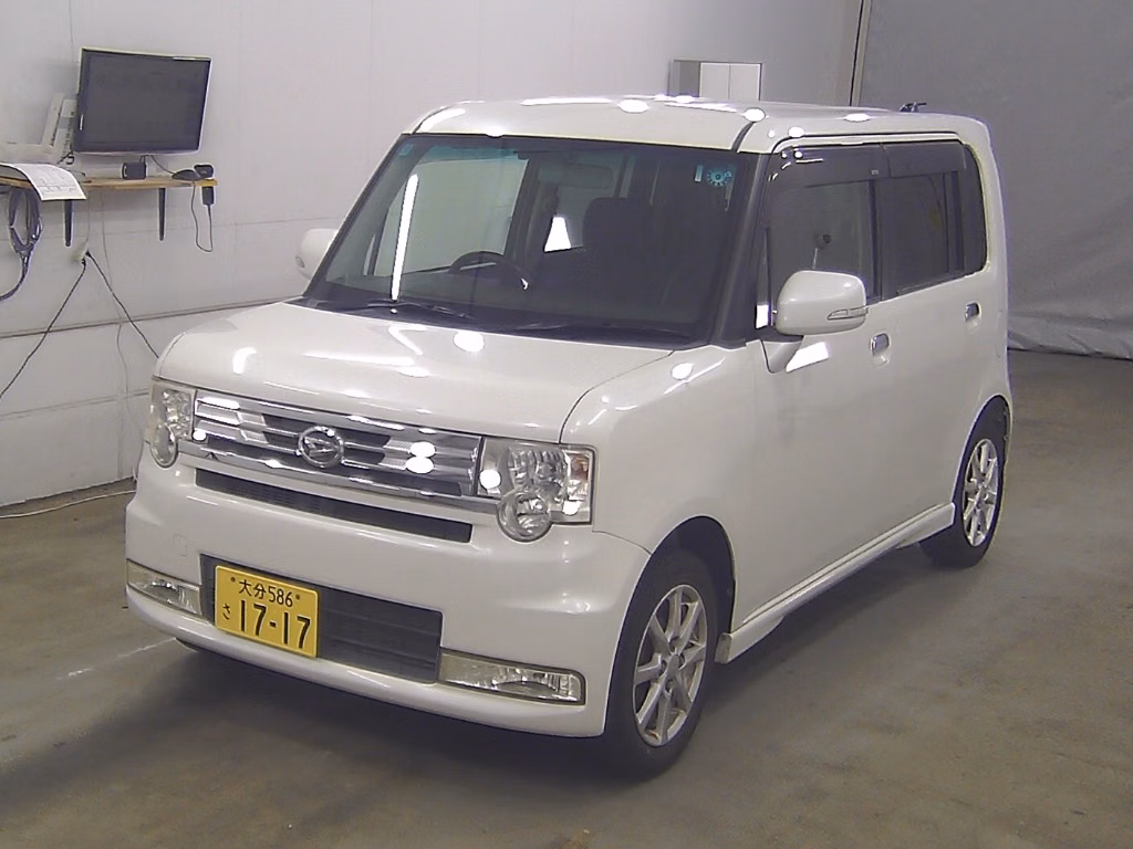DAIHATSU MOVE CONTE
