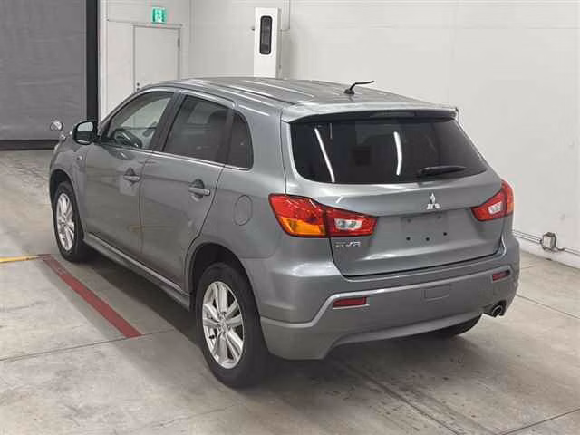 MITSUBISHI RVR
