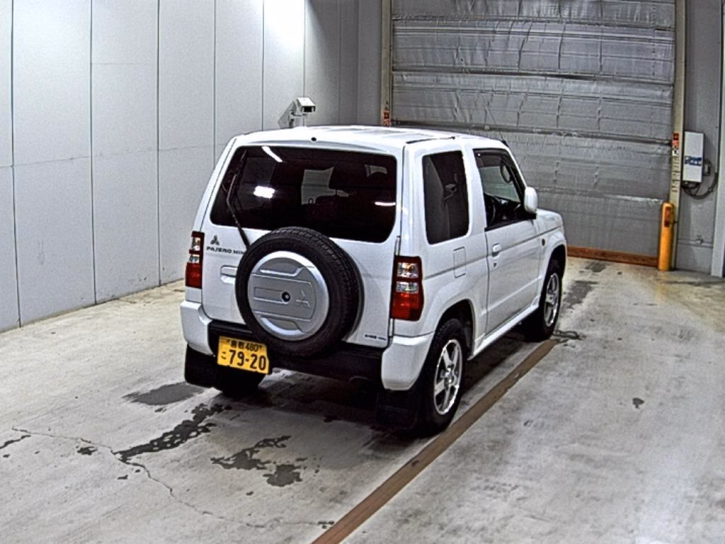 MITSUBISHI PAJERO MINI