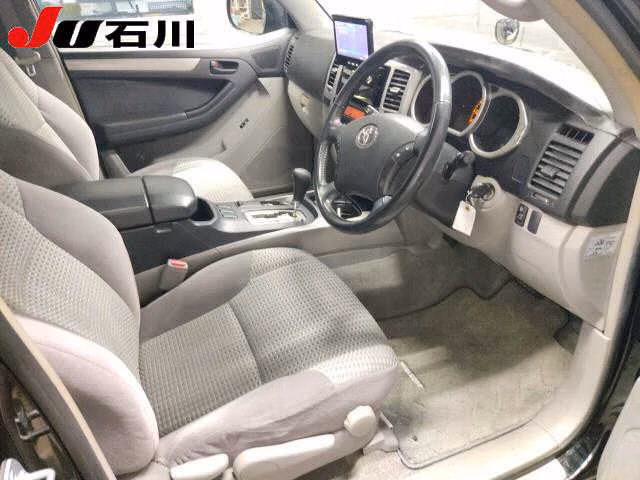 TOYOTA HILUX SURF