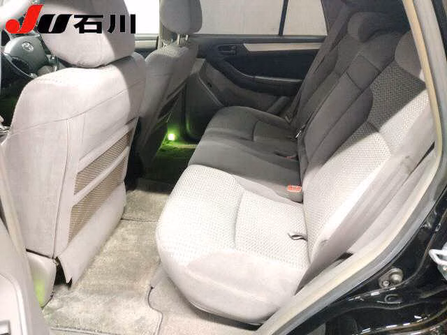 TOYOTA HILUX SURF