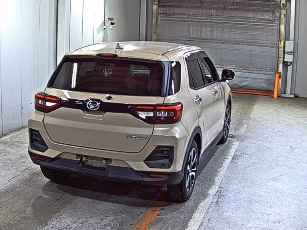 DAIHATSU ROCKY
