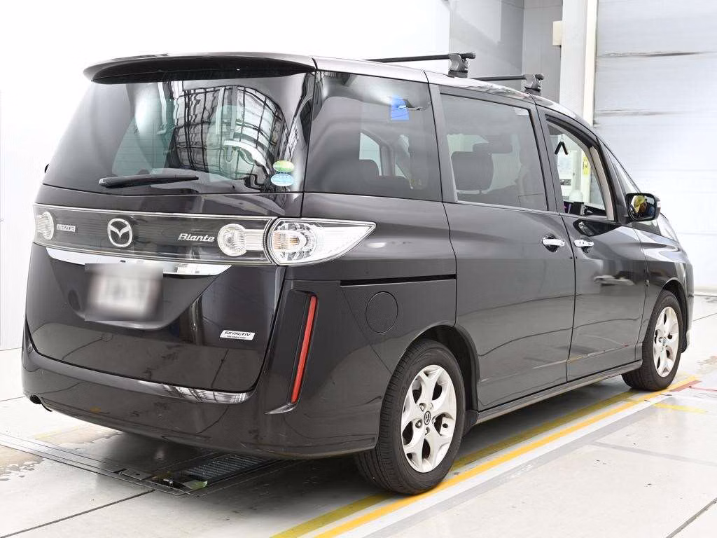 MAZDA BIANTE