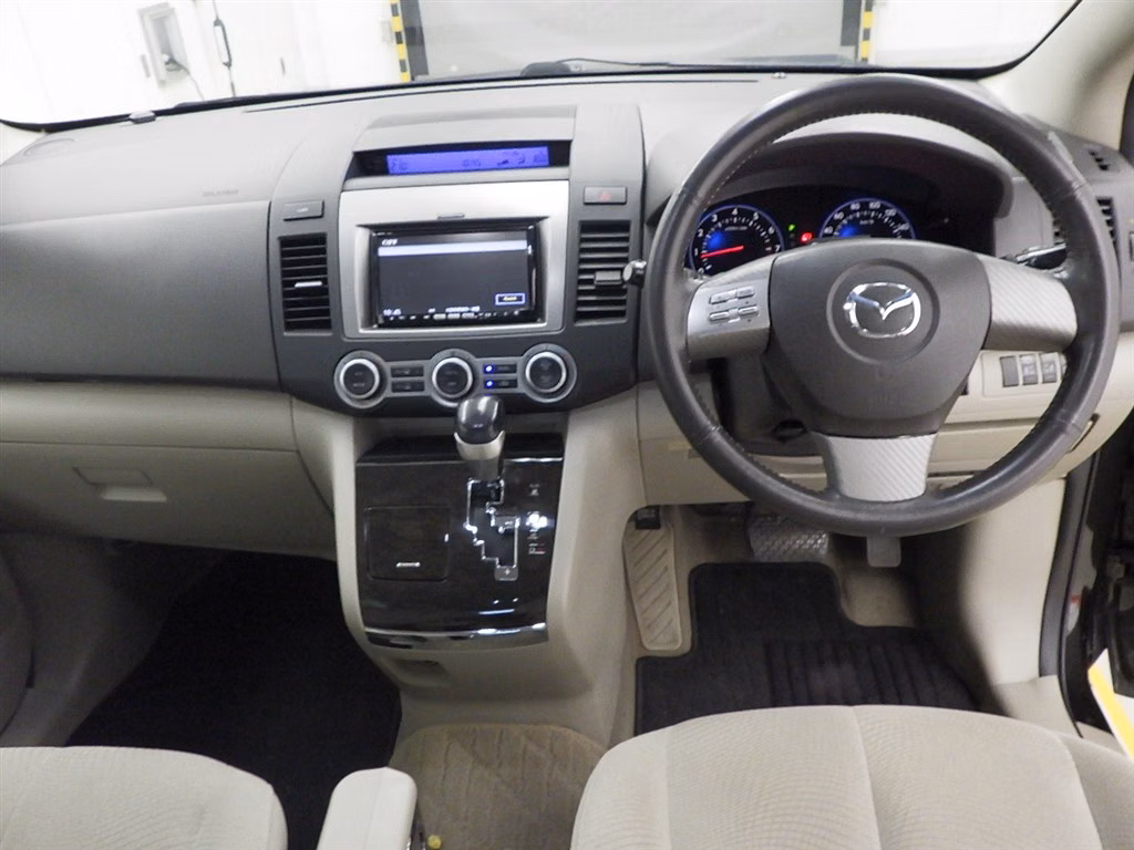 MAZDA MPV