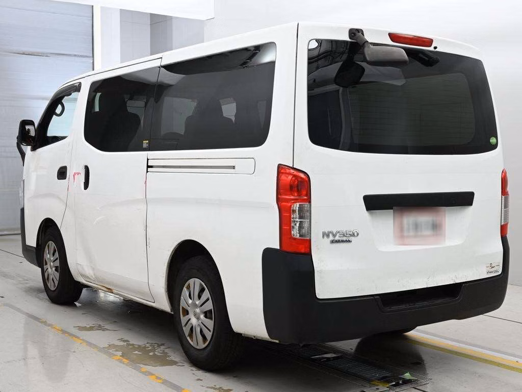 NISSAN NV350 CARAVAN