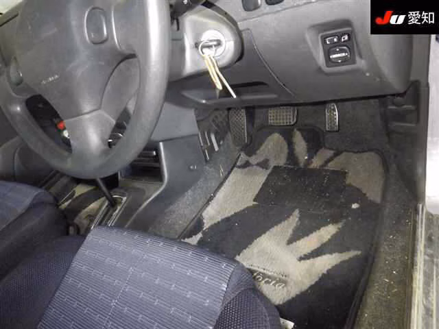 DAIHATSU STORIA