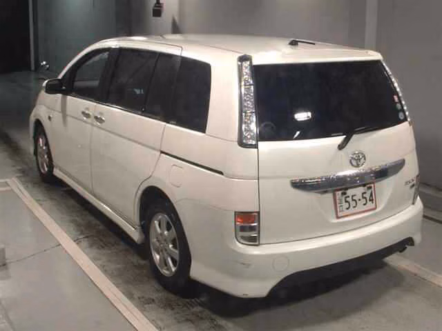 TOYOTA ISIS