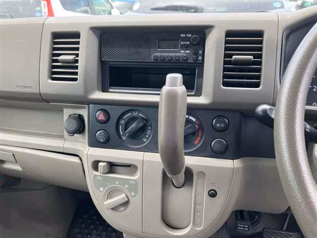 MITSUBISHI MINICAB