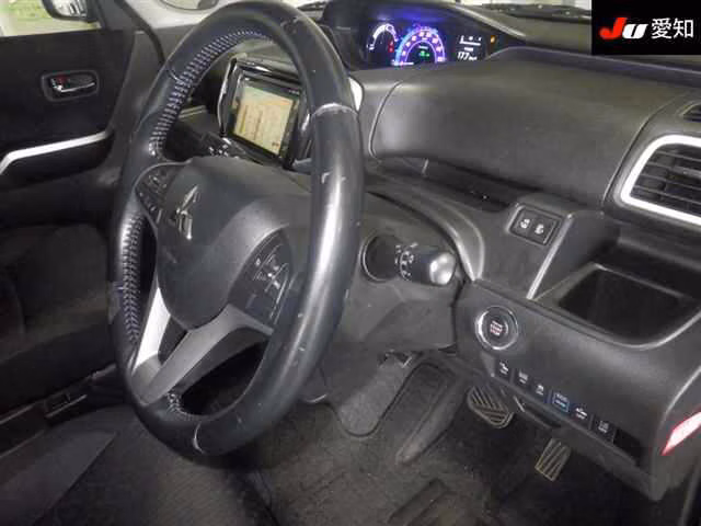 MITSUBISHI DELICA D:2