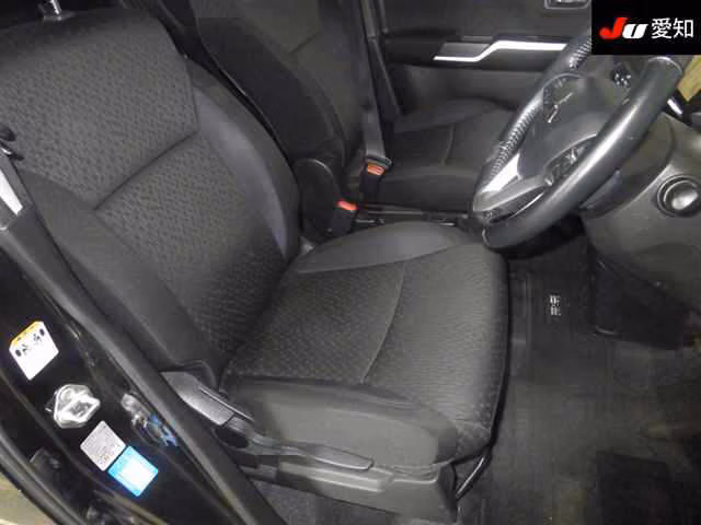 MITSUBISHI DELICA D:2