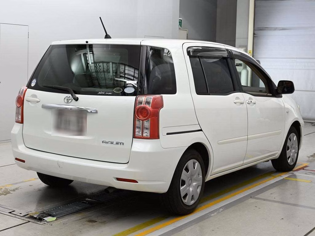 TOYOTA RAUM