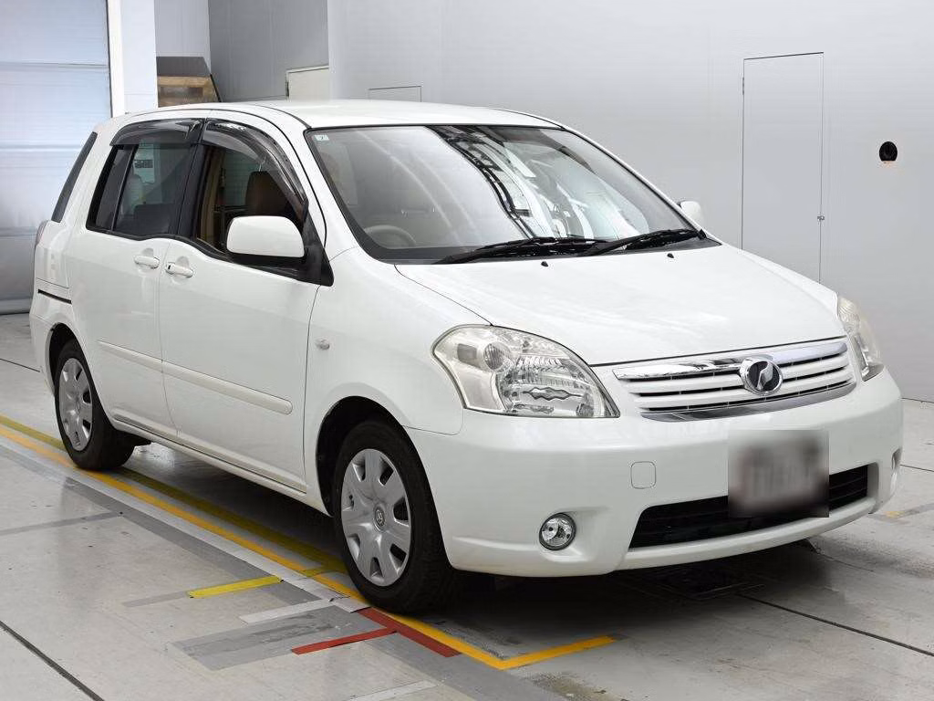 TOYOTA RAUM