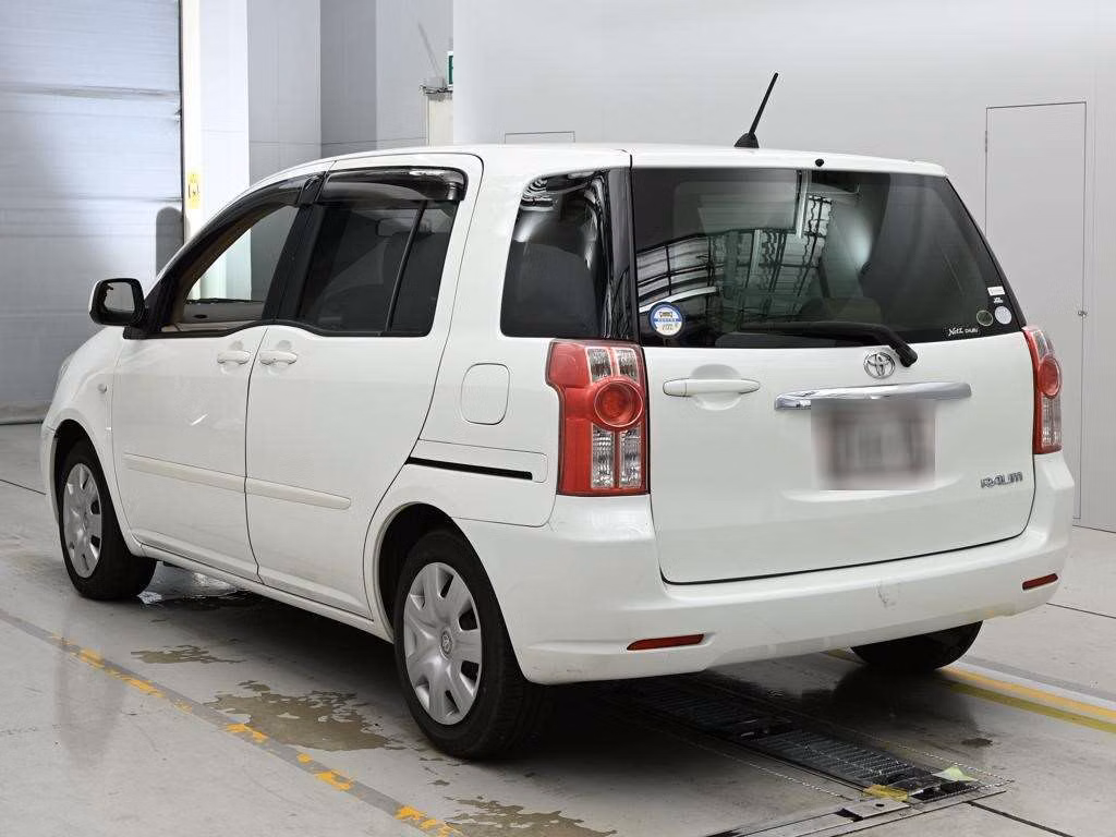 TOYOTA RAUM