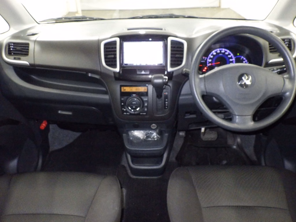 MITSUBISHI DELICA D:2