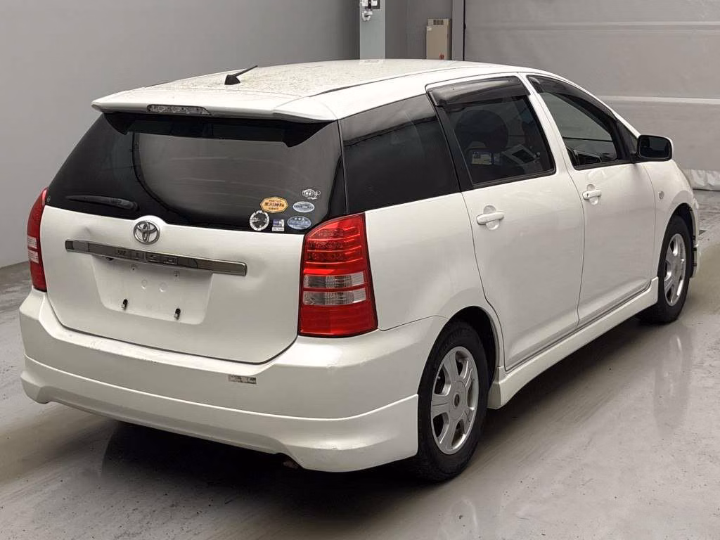 TOYOTA WISH