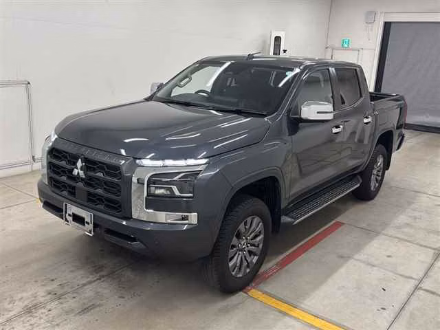 MITSUBISHI TRITON